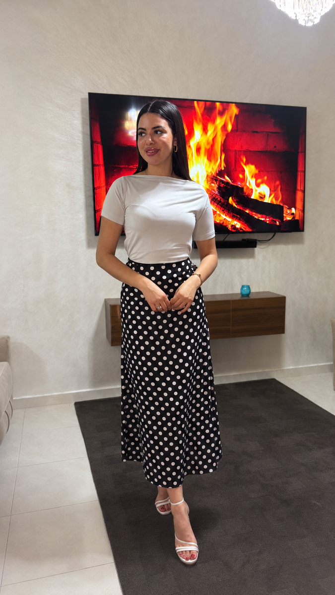 Ensemble Lina – Top blanc & jupe midi à pois